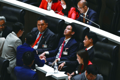 必需验两次！泰国投票验身份泰国选平易近懵了